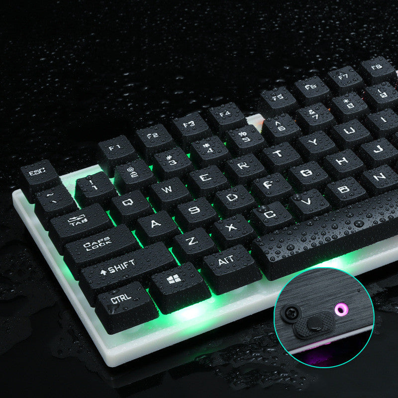 Gaming-Tastatur und -Maus